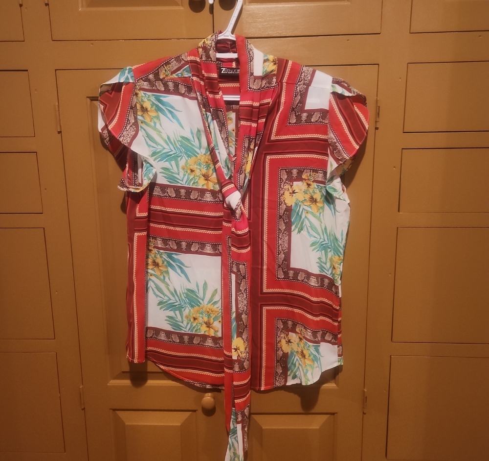 Red Sleeveless Tie Front Blouse